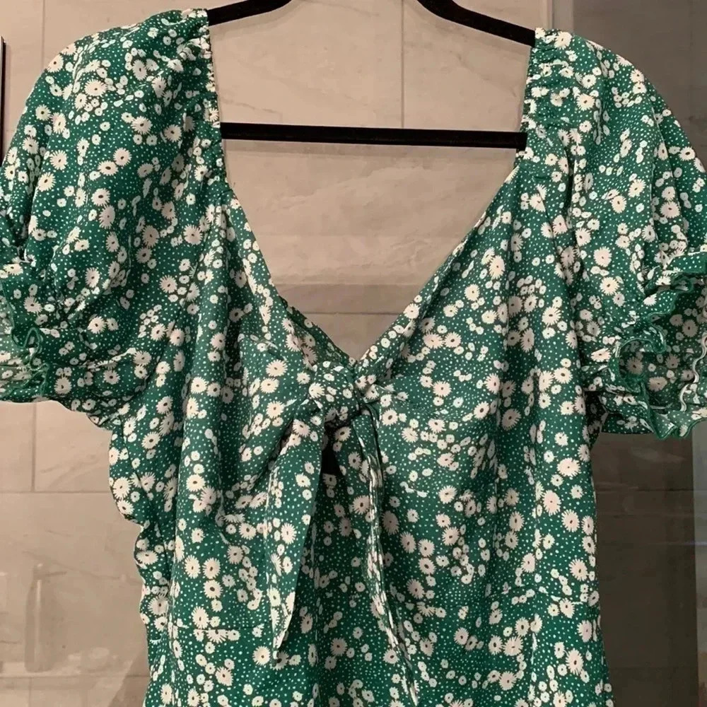 SHEIN Green Daisy Tie-Front Midi Dress